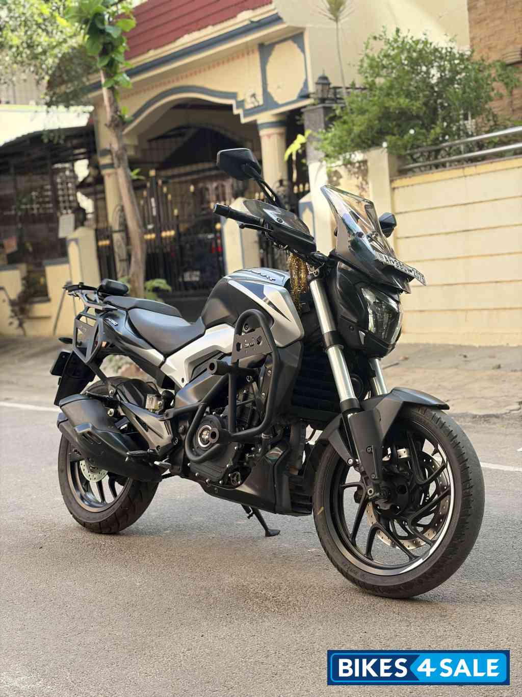 Bajaj Dominar 250 2022