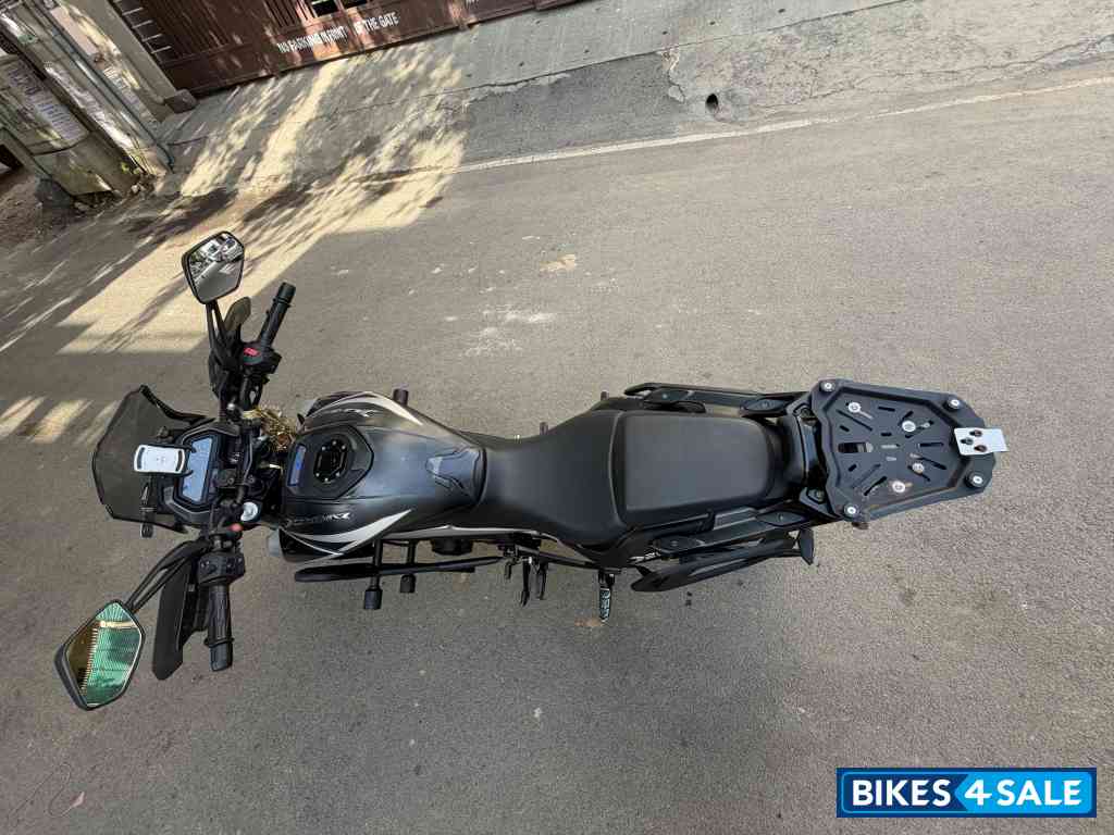 Bajaj Dominar 250 2022
