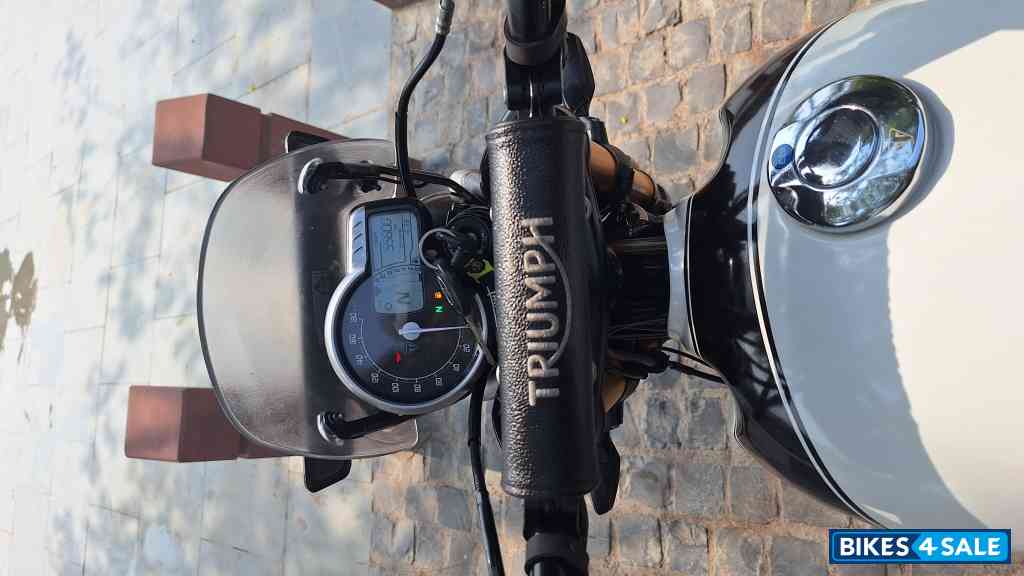 Triumph Scrambler 400 X