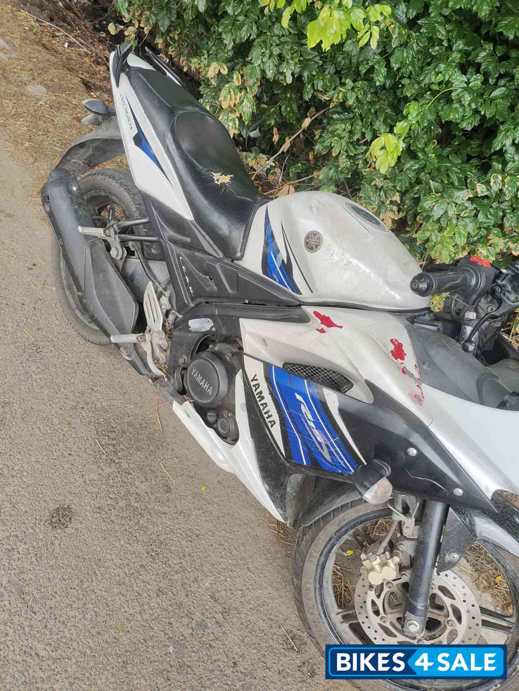 White And Blue Yamaha YZF R15 S