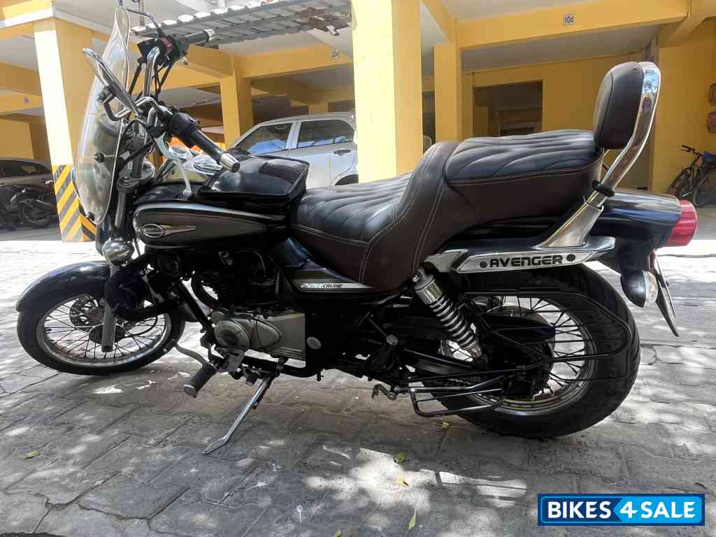 Bajaj Avenger Cruise 220
