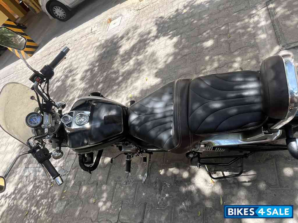 Bajaj Avenger Cruise 220 Bajaj Avenger Cruise 220