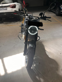 Husqvarna Svartpilen 250
