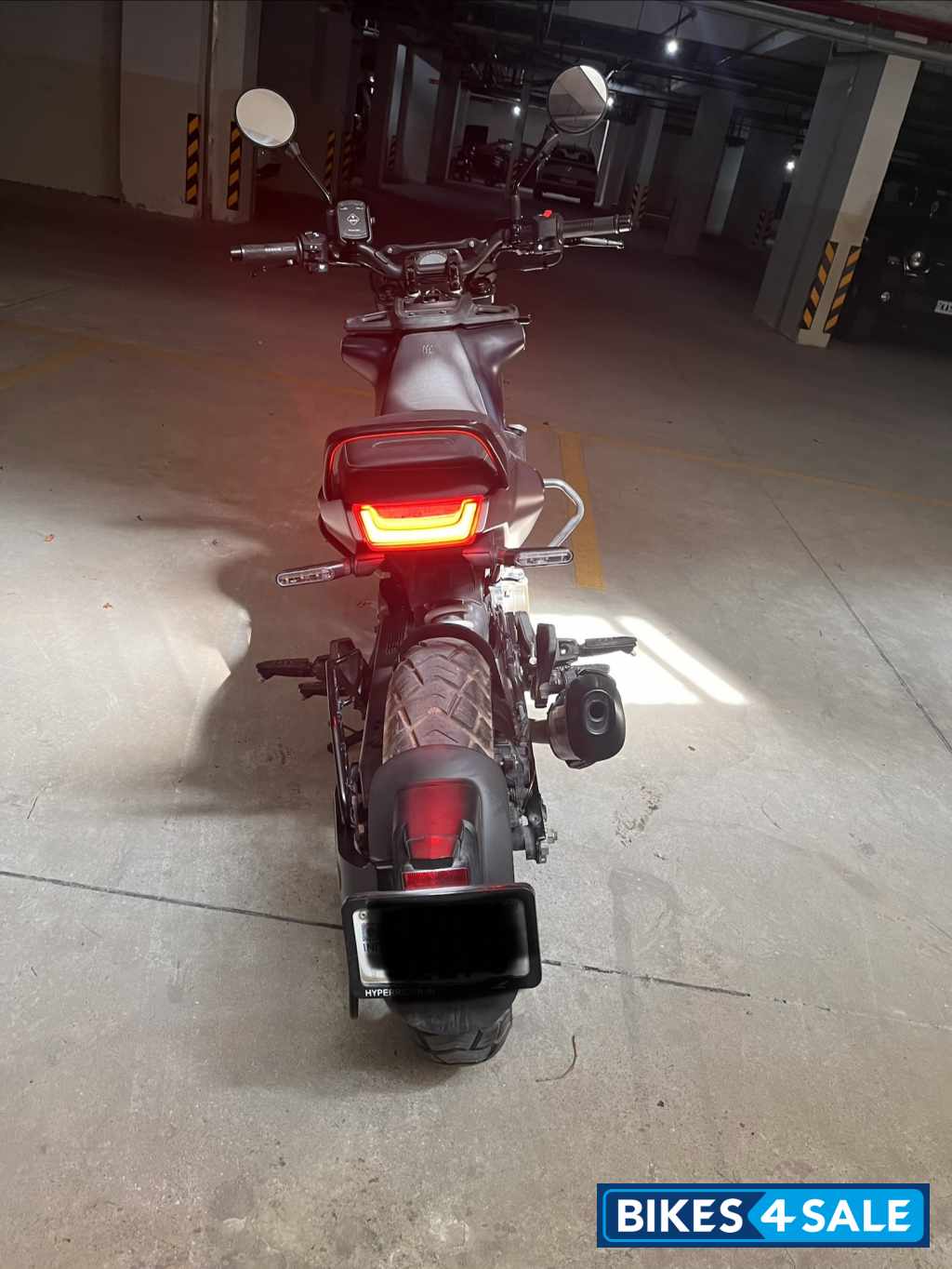 Husqvarna Svartpilen 250