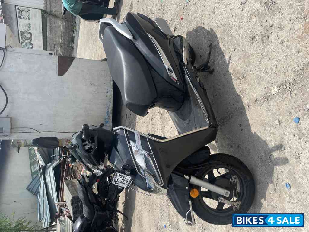 Metallic Grey Honda Activa 125 Metallic Grey Honda Activa 125