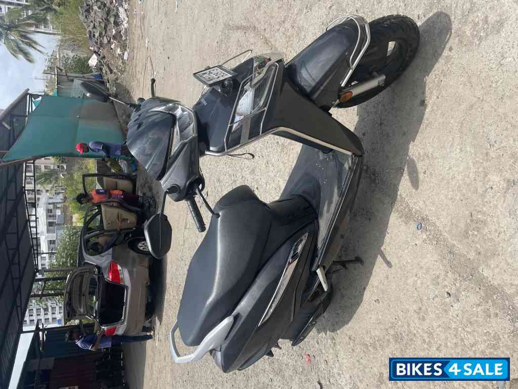 Metallic Grey Honda Activa 125 Metallic Grey Honda Activa 125