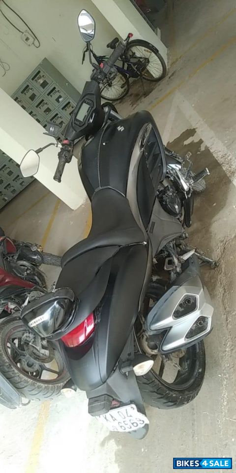 Black Suzuki Intruder 150 Black Suzuki Intruder 150