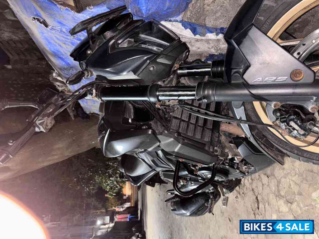 Bajaj Dominar 400