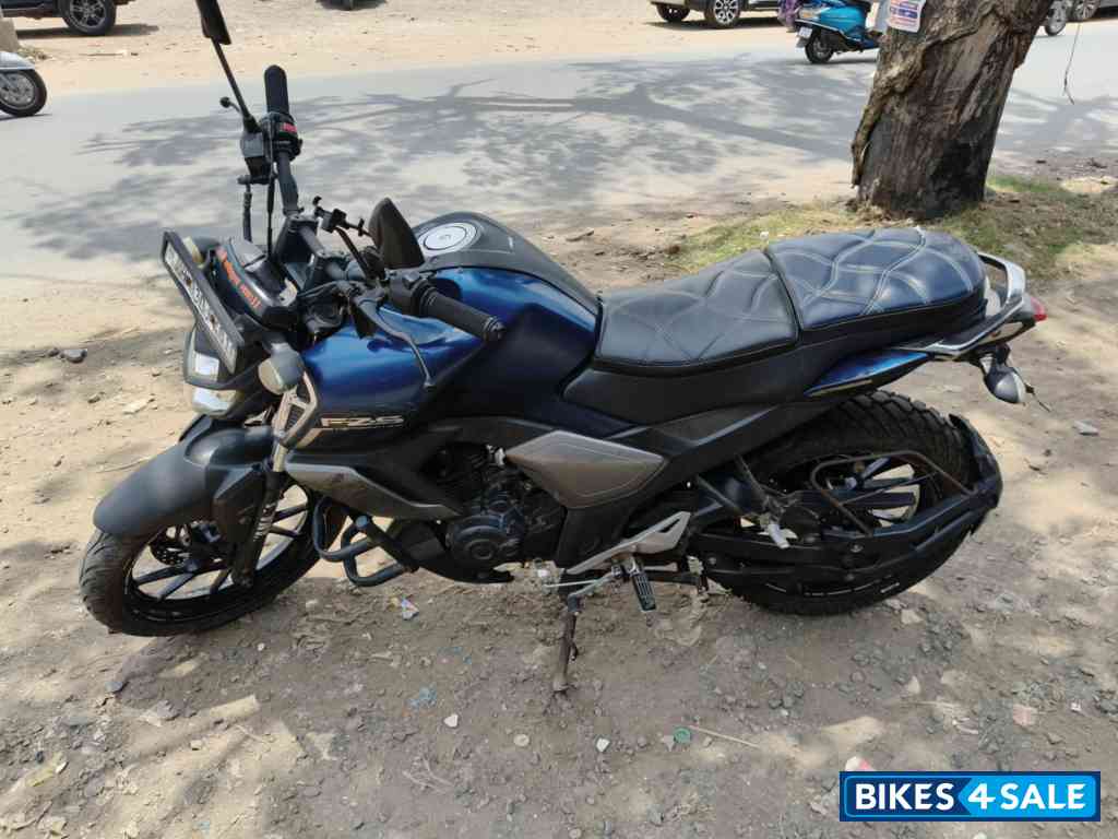 Yamaha FZ-S FI V3 Yamaha FZ-S FI V3