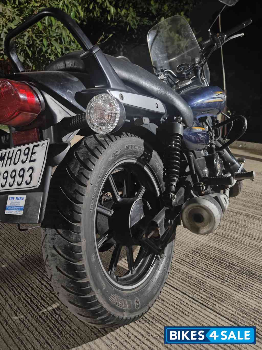 Blue Bajaj Avenger Street 150 Blue Bajaj Avenger Street 150