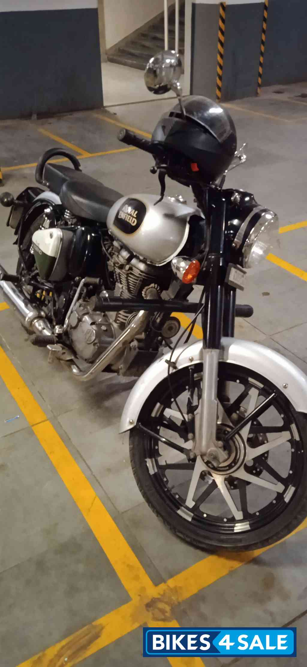 Royal Enfield Classic 350