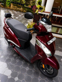 Artist Red TVS Jupiter 125 SmartXonnect