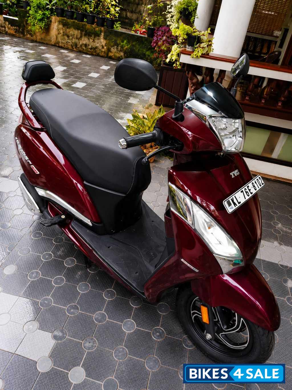 Artist Red TVS Jupiter 125 SmartXonnect Artist Red TVS Jupiter 125 SmartXonnect