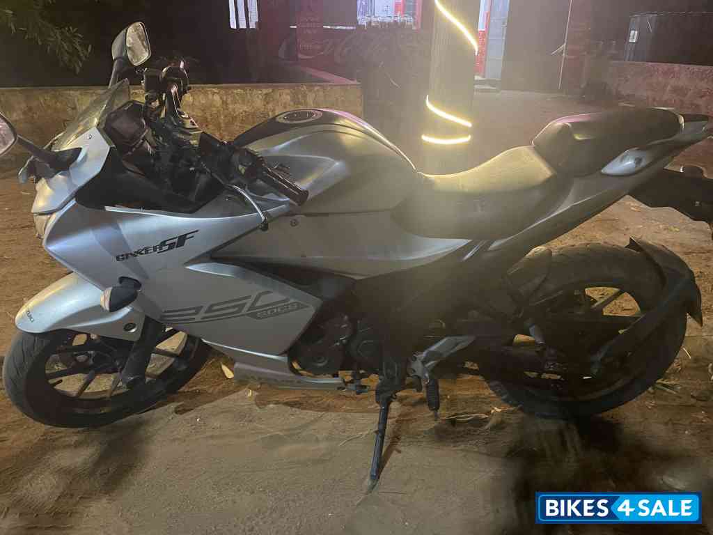 Suzuki Gixxer SF 250