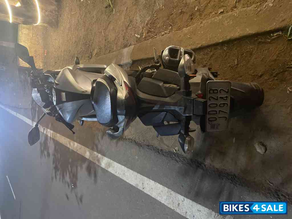Suzuki Gixxer SF 250 Suzuki Gixxer SF 250