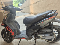 Black Aprilia SR 150