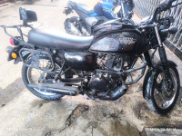 Kawasaki W175 BS6 2023
