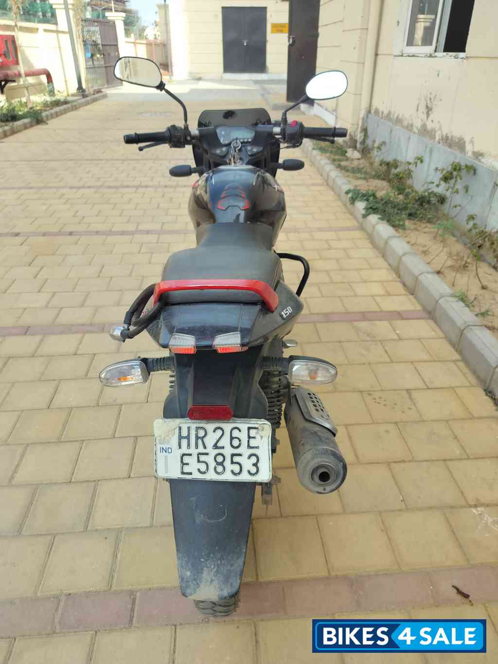 Bajaj Pulsar 150 Classic