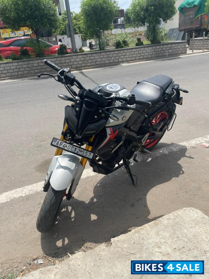 Grey Yamaha MT-15