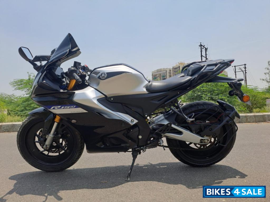 Yamaha YZF R15 S