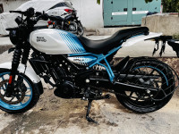 Royal Enfield Guerrilla 450 Flash 2025 Model
