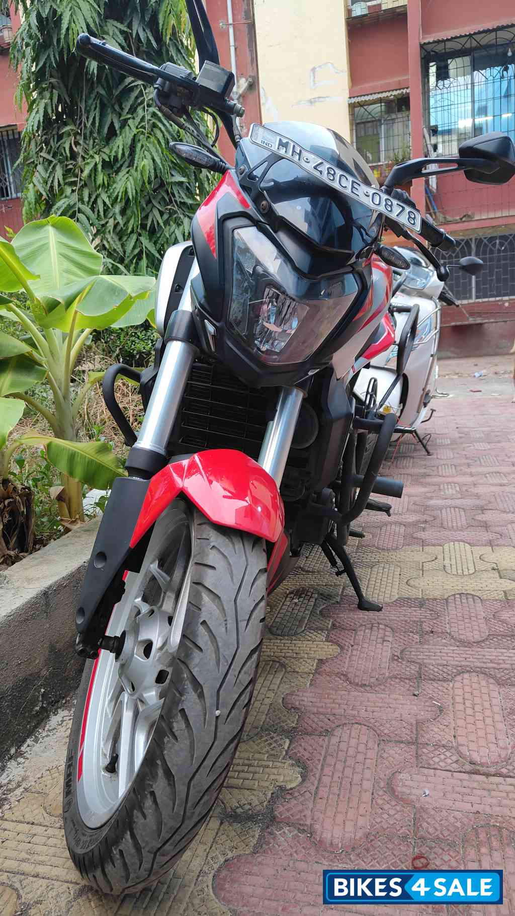 Bajaj Dominar 250