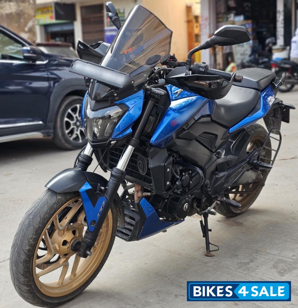 Glacier Blue Bajaj Dominar 400 ABS BS6