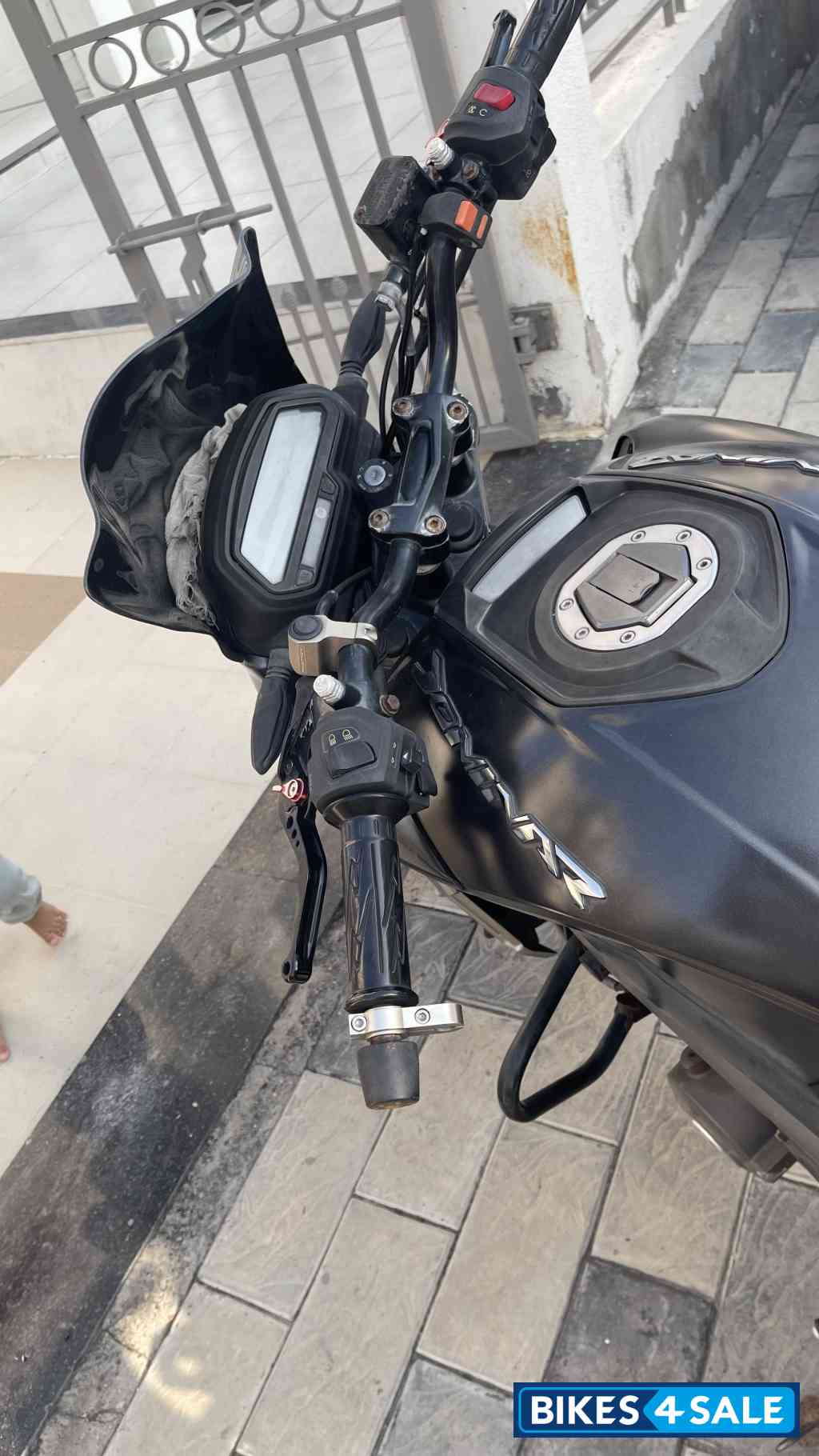 Bajaj Dominar 400 Bajaj Dominar 400