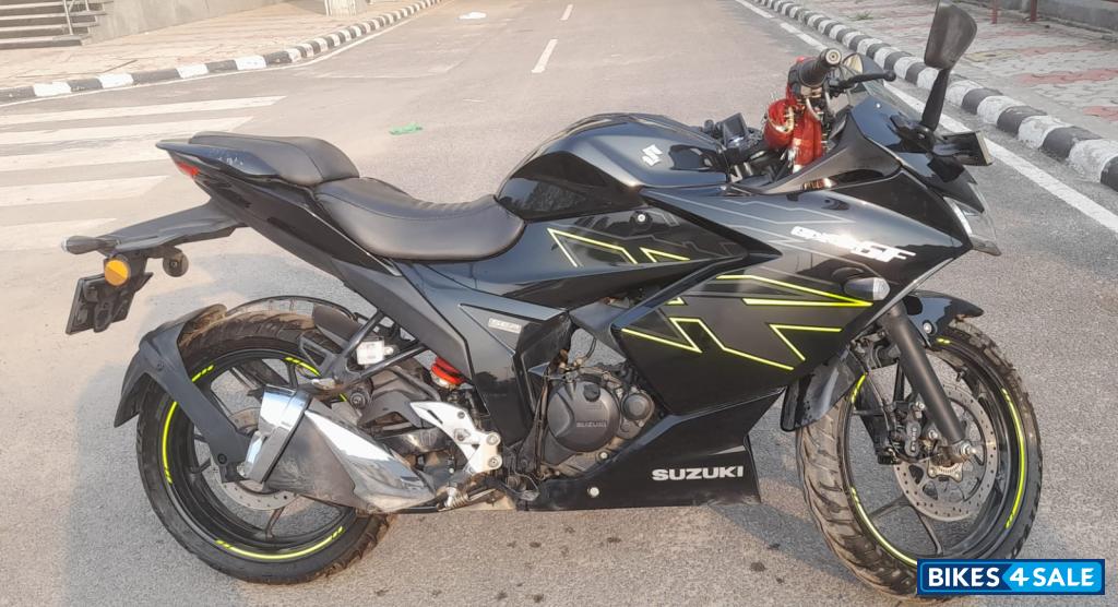 Suzuki Gixxer SF BS6 Suzuki Gixxer SF BS6