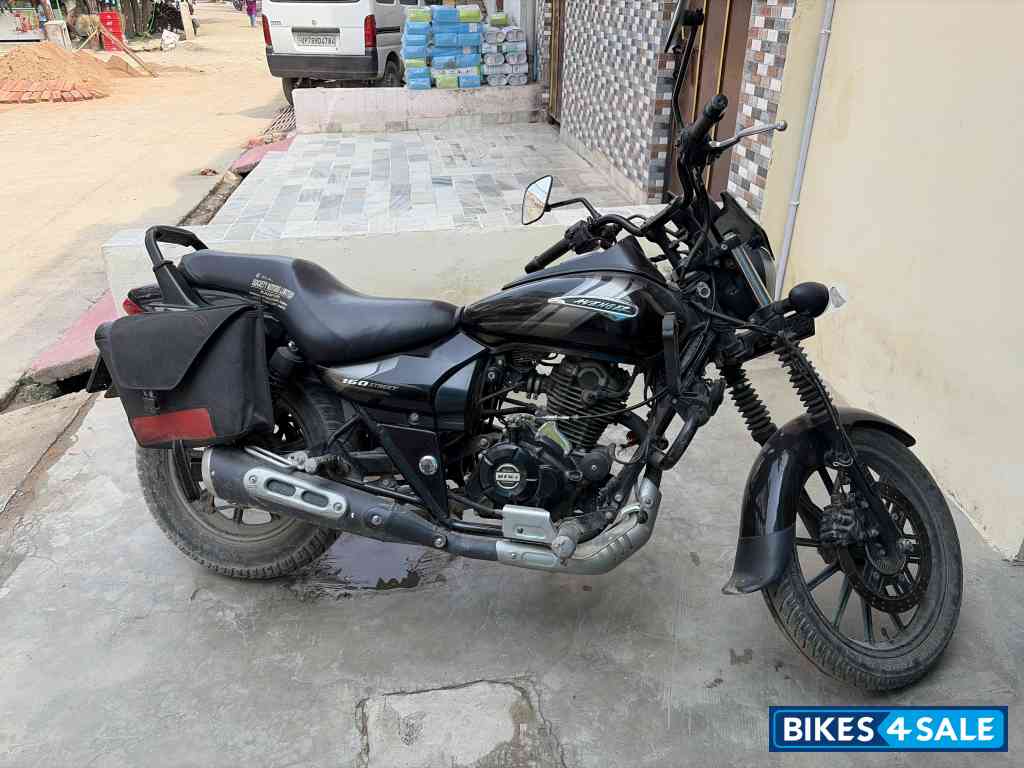 Bajaj Avenger Street 160 BS6