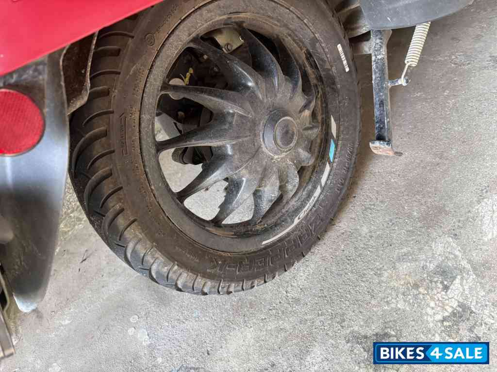 Mat Red Bajaj Chetak C3501
