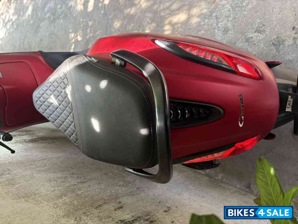Mat Red Bajaj Chetak C3501 Mat Red Bajaj Chetak C3501