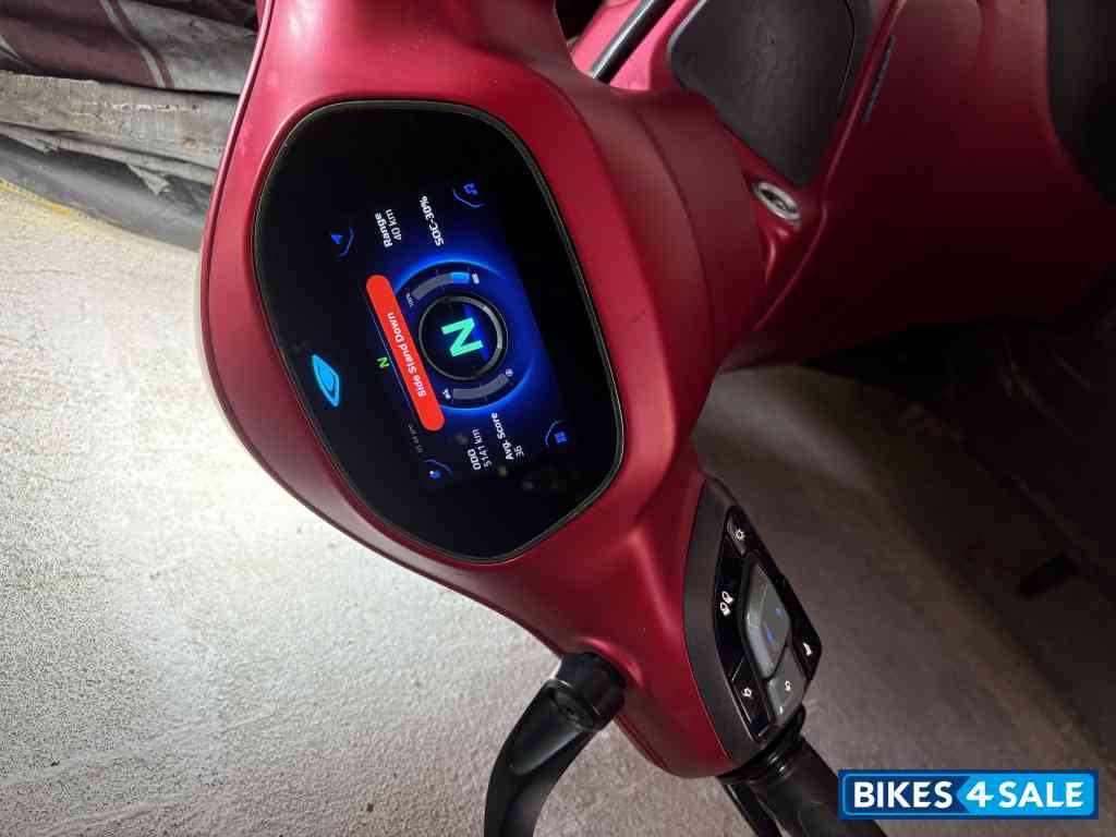 Mat Red Bajaj Chetak C3501 Mat Red Bajaj Chetak C3501