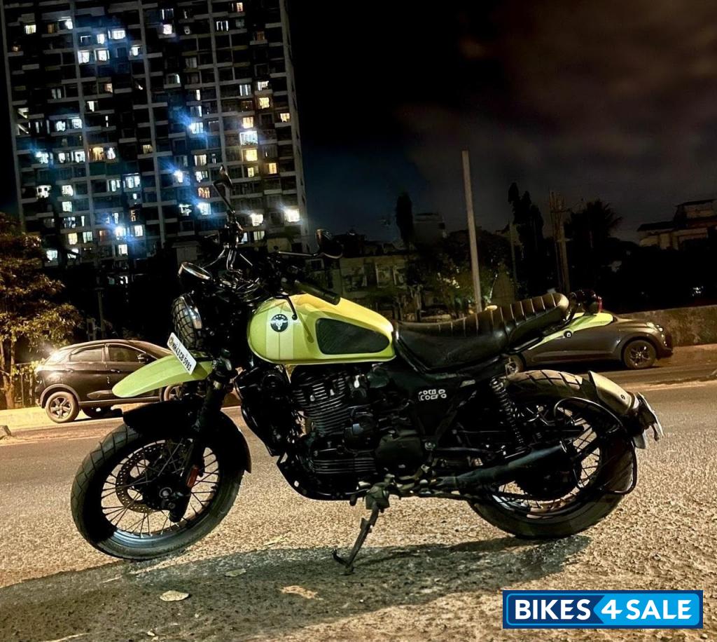 Outlaw Olive Yezdi Scrambler Single Tone