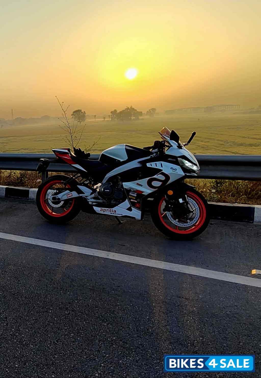 White Aprilia RS 457