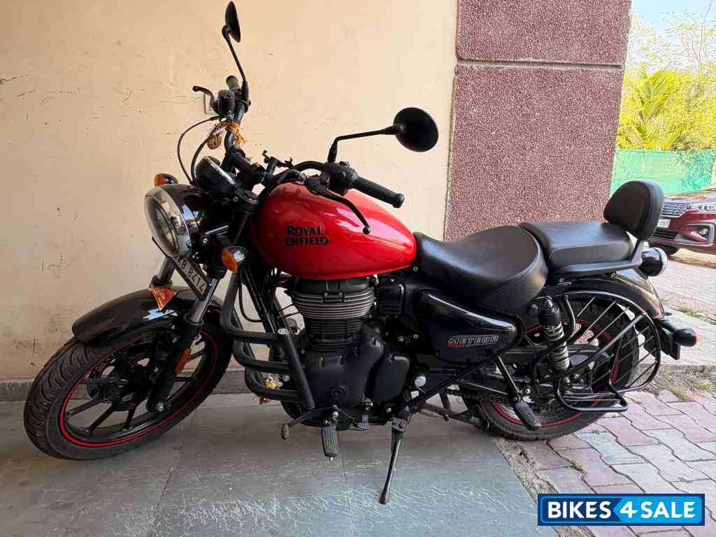 Royal Enfield Meteor 350 Royal Enfield Meteor 350