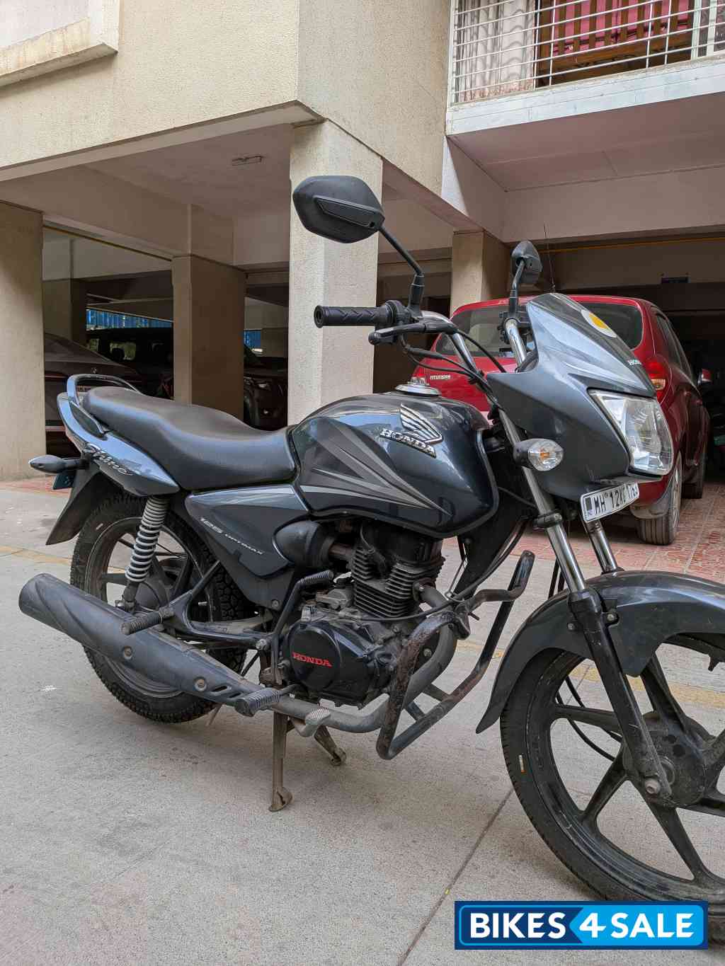 Grey Honda Shine 125 Drum