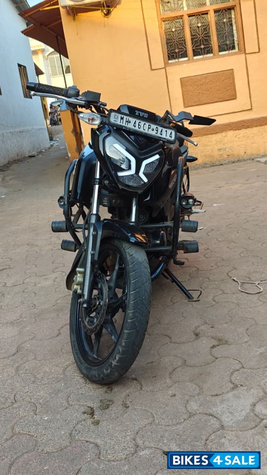 Black TVS Raider Split Seat