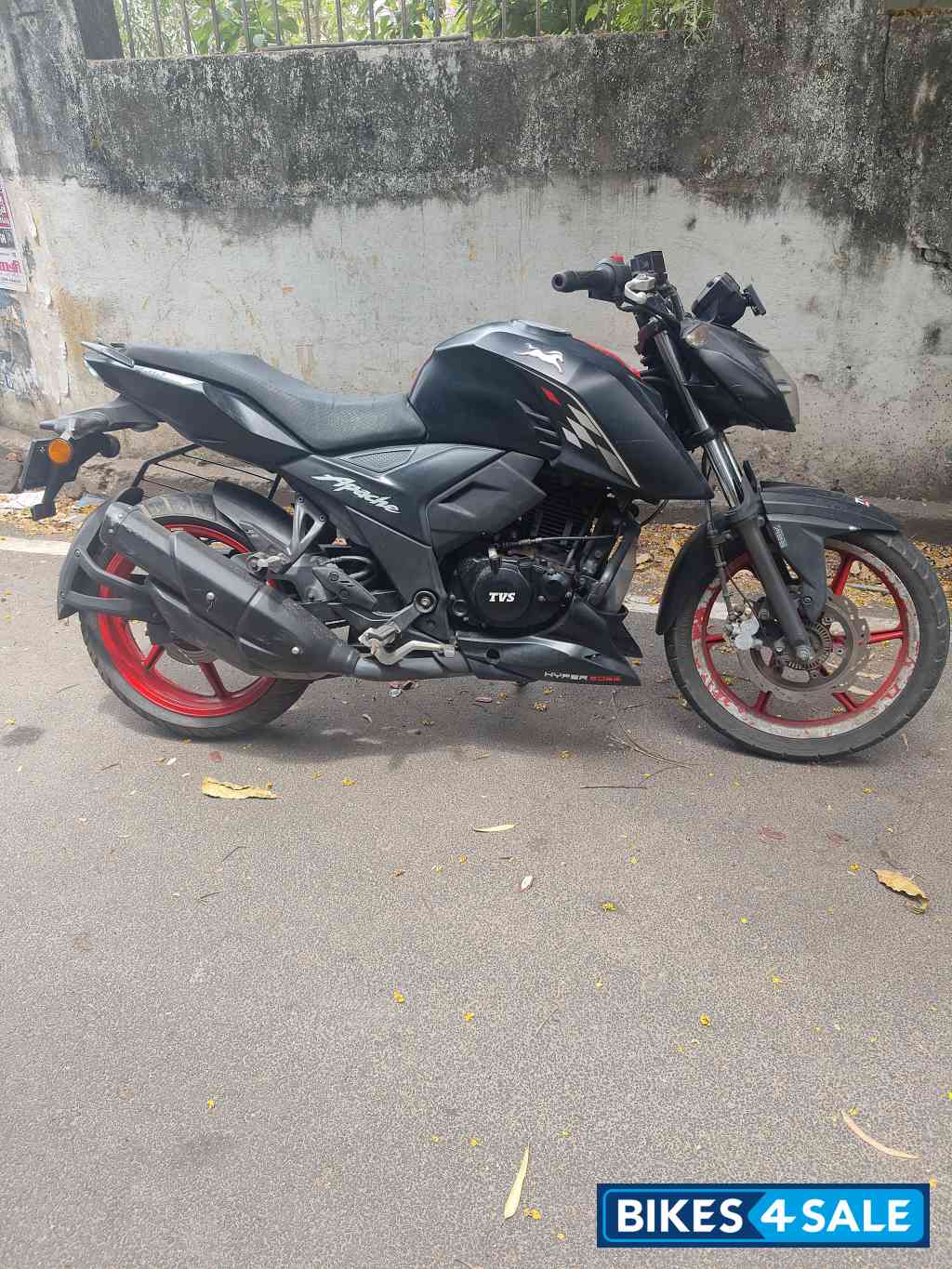 TVS Apache RTR 160 4V