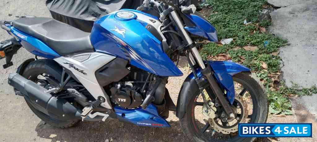 Blue TVS Apache RTR 160 4V BS6