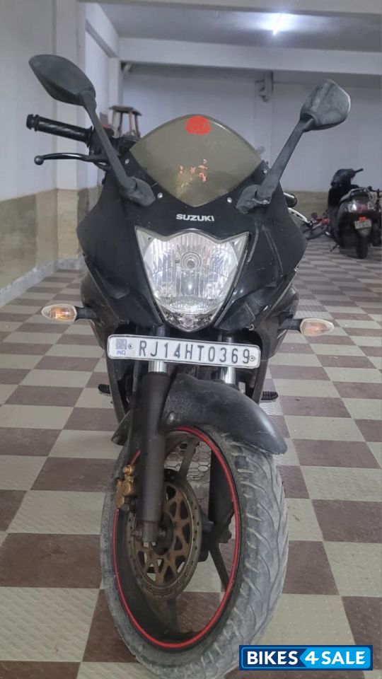 Suzuki Gixxer SF