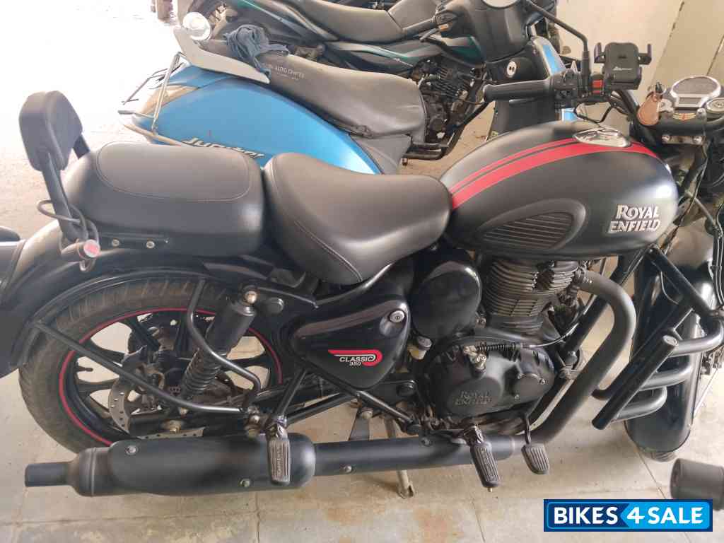 Stealth Black Royal Enfield Classic Stealth Black Stealth Black Royal Enfield Classic Stealth Black