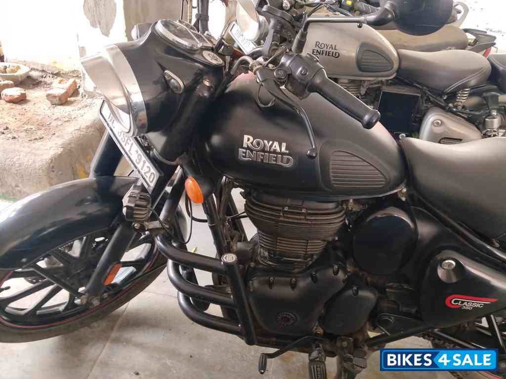 Stealth Black Royal Enfield Classic Stealth Black Stealth Black Royal Enfield Classic Stealth Black