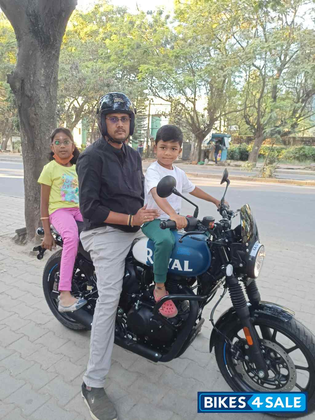 Royal Enfield Hunter 350 Metro