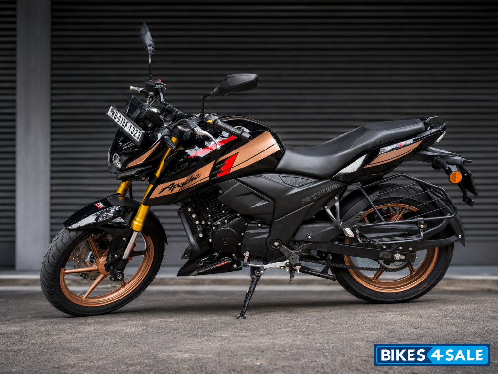 TVS Apache RTR 160 4V Anniversary Edition