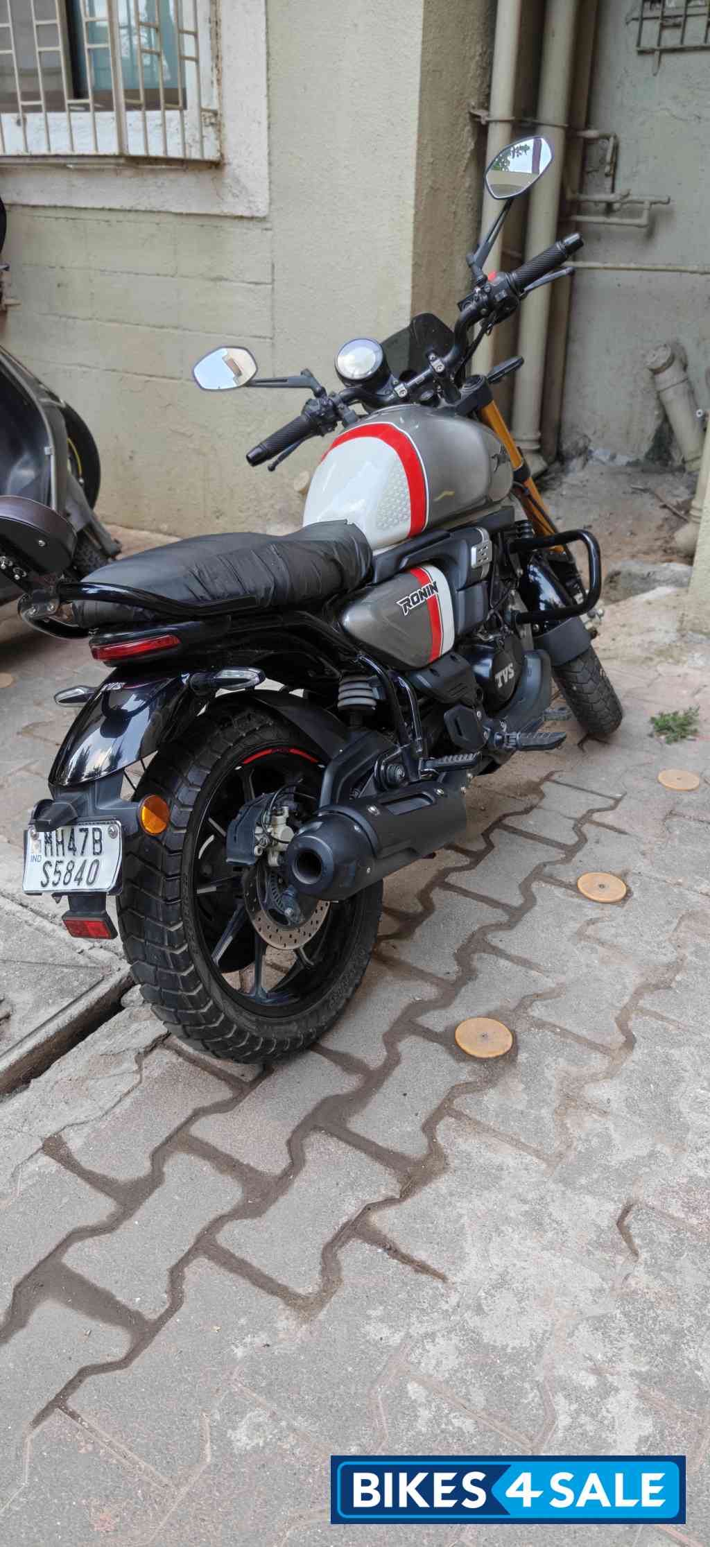 Nimbus Grey (limited Edition) TVS Ronin TD Special Edition Nimbus Grey (limited Edition) TVS Ronin TD Special Edition