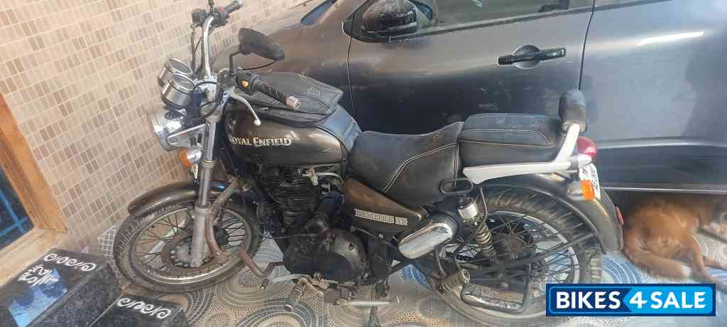 Lightning Royal Enfield Thunderbird 350