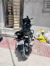 Bajaj Pulsar 220F