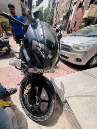 Bajaj Pulsar 220F