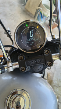 Yezdi Roadster Chrome 2022 Model